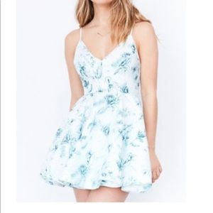 ⭐️$ negotiable UO Dress